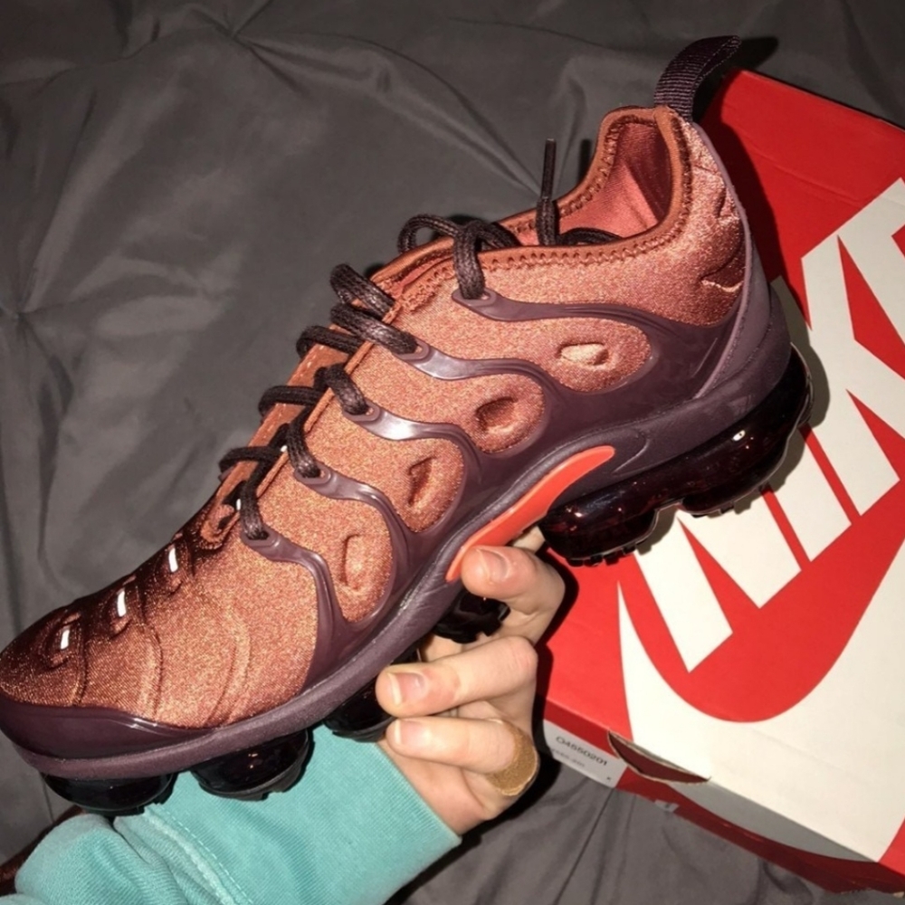 Nike Air VaporMax Plus women 8.5